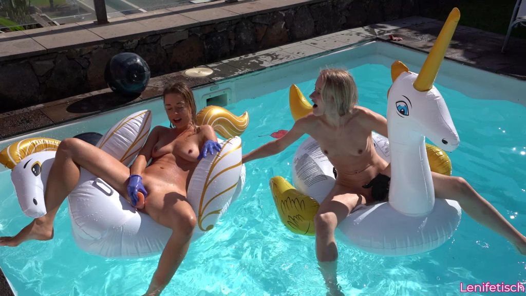 sexy foto nr. 9 von "HEY MIA, KOMM WIR VÖGELN DIE GUMMITIERE."  "OK (=:"