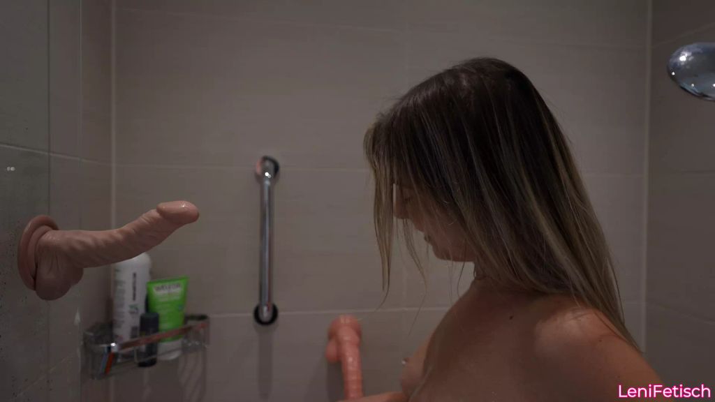 sexy foto nr. 6 von OMG!!! STIEFBRUDER FICKT MICH NICHT WEIL ES NASS IST!