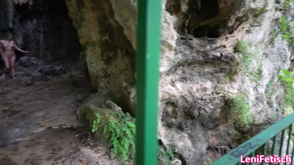 sexy foto nr. 8 von TOURISTEN HOTSPOT TROPFSTEIN FELS MACHT MEINE GROTTE FEUCHT!