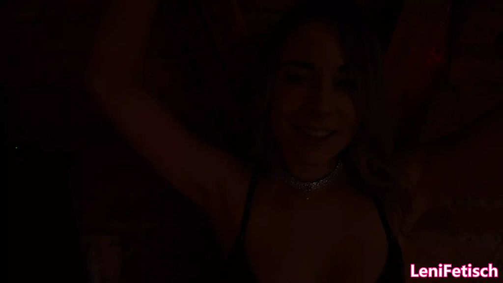 sexy foto nr. 5 von MYSTERY MARCH! S OF G. DIE TRUHE EINER SKLAVIN!ANDREASKREUZ