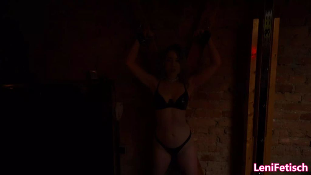 sexy foto nr. 7 von MYSTERY MARCH! S OF G. DIE TRUHE EINER SKLAVIN!ANDREASKREUZ