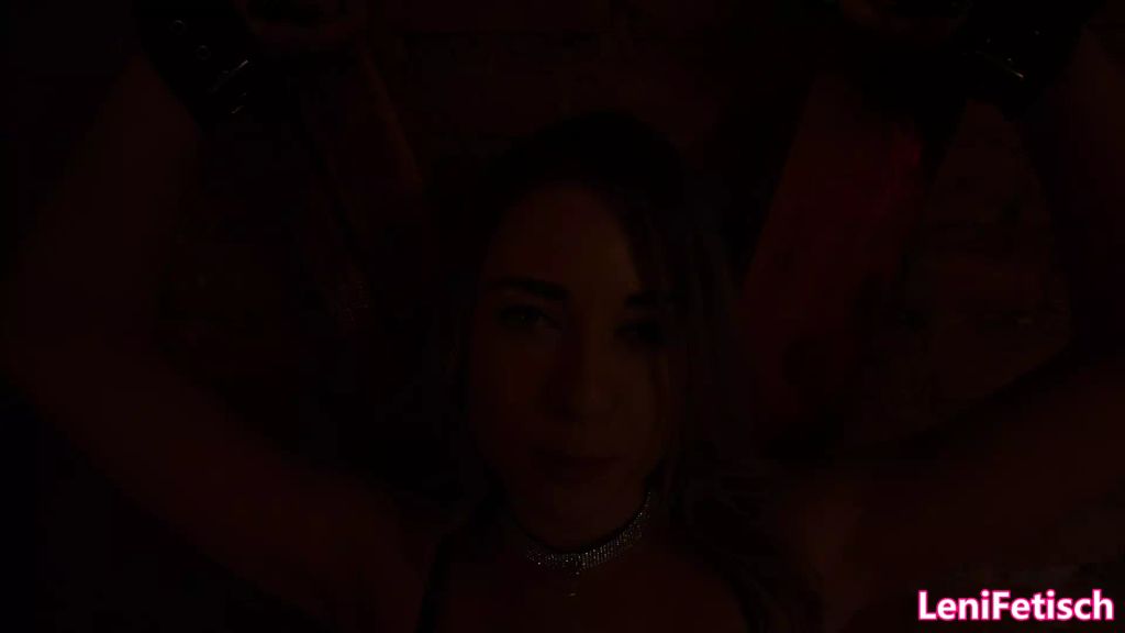 sexy foto nr. 8 von MYSTERY MARCH! S OF G. DIE TRUHE EINER SKLAVIN!ANDREASKREUZ