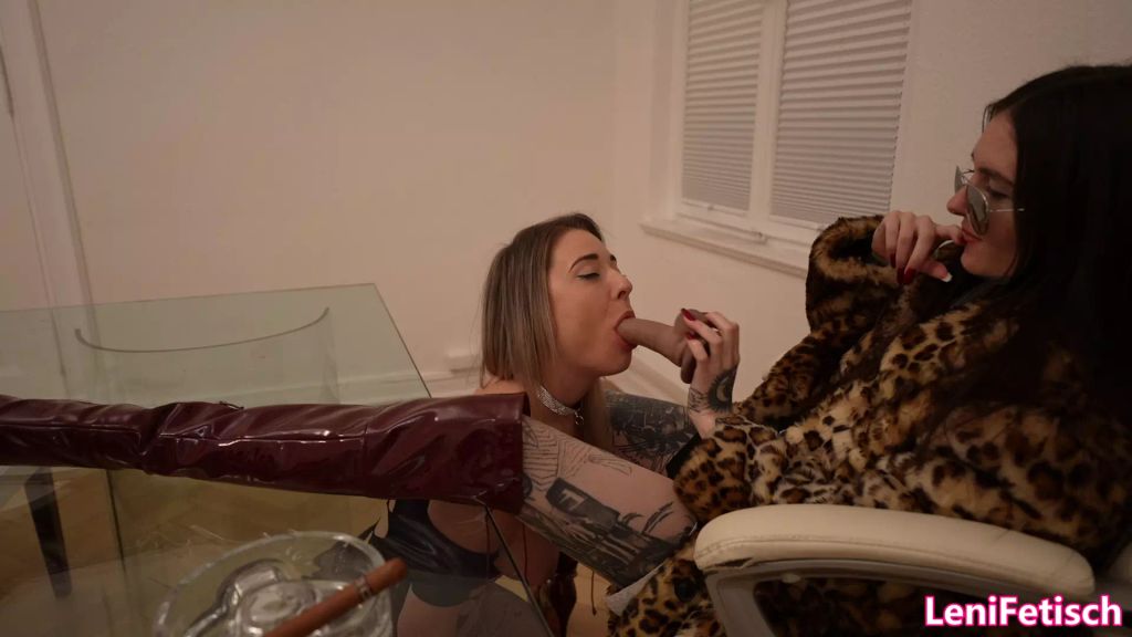 sexy foto nr. 8 von HEY PUFFMAMA! IM DIXI WURDE DER GANZE SCHEISS GESTOHLEN!