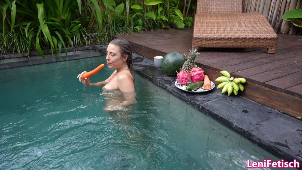 sexy foto nr. 5 von BIKINI GIRLFRIEND EXPERIENCE! I DID IT AGAIN! DIE KAROTTE!