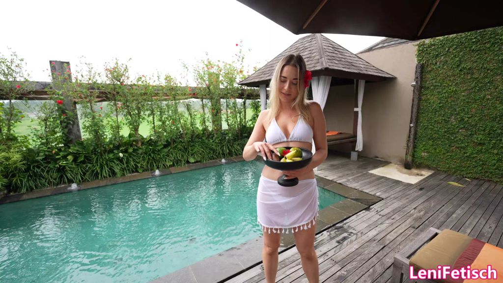 sexy foto nr. 3 von BIKINI GIRLFRIEND EXPERIENCE! I DID IT AGAIN! BLUMENPUSSY!