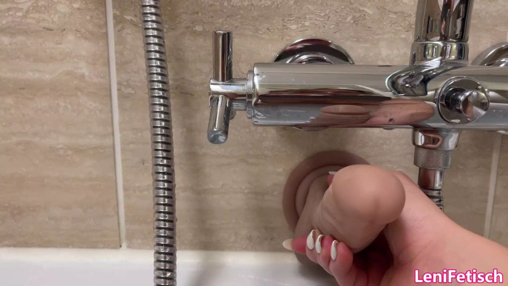 sexy foto nr. 7 von BIKINI GIRLFRIEND EXPERIENCE! I DID IT AGAIN! FOOTJOB!