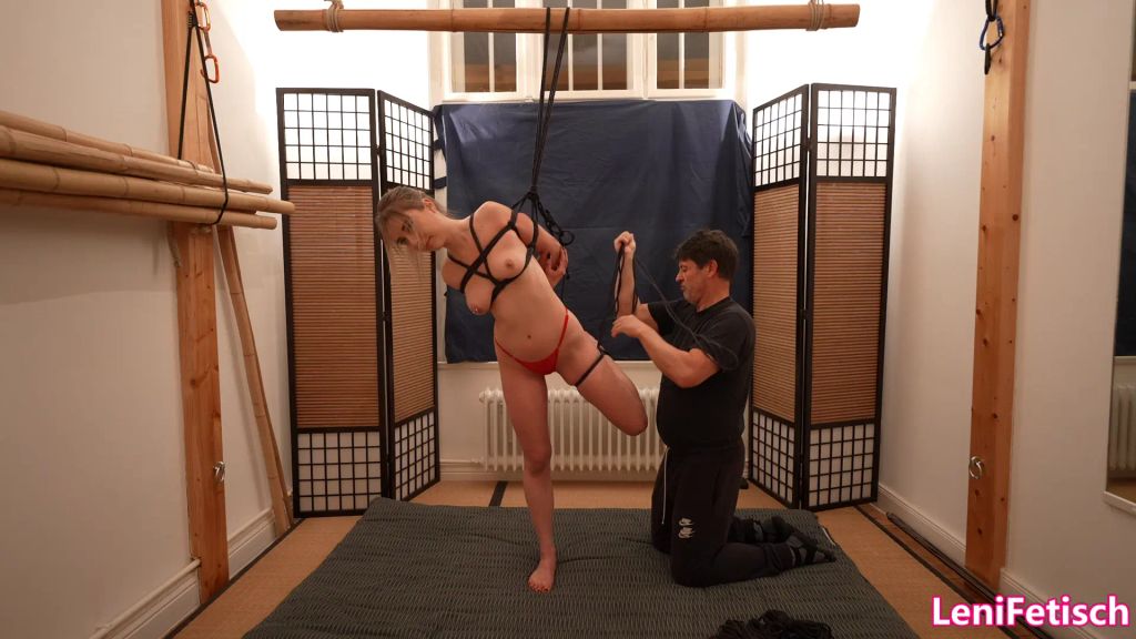 sexy foto nr. 6 von BONDAGE SESSION MIT MERLIN TEIL1! LASS DICH FESSEELN!