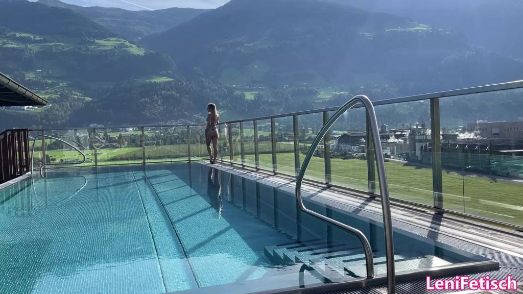 sexy foto nr. 2 von BIKINI GIRLFRIEND EXPERIENCE! 2025! WELNESSHOTEL STRIP!