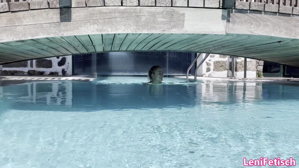 sexy foto nr. 2 von BIKINI GIRLFRIEND EXPERIENCE! 2025! INFINITY POOL BERGE!