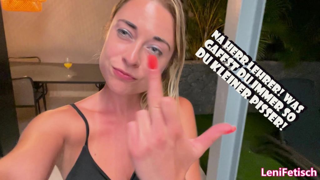 sexy foto nr. 10 von NA HERR LEHRER! WAS GAFFST DU IMMER SO? DU KLEINER PISSER!