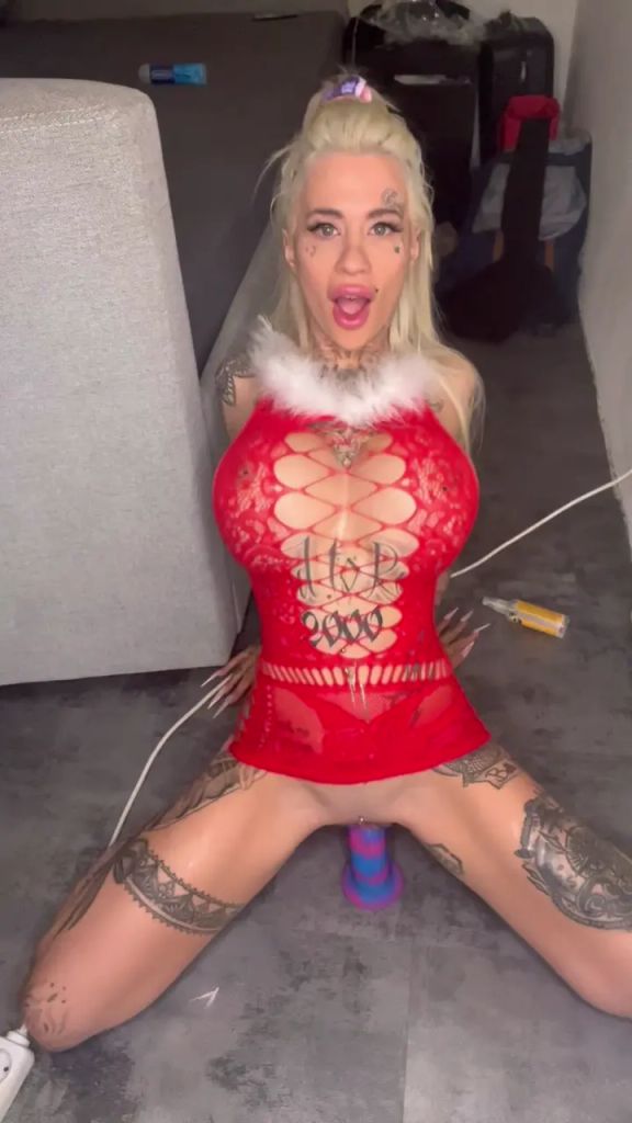 sexy foto nr. 9 von Ich reite einen Monster dildo