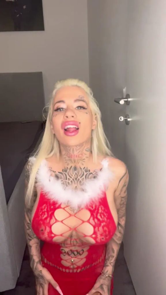 Ich reite einen Monster dildo