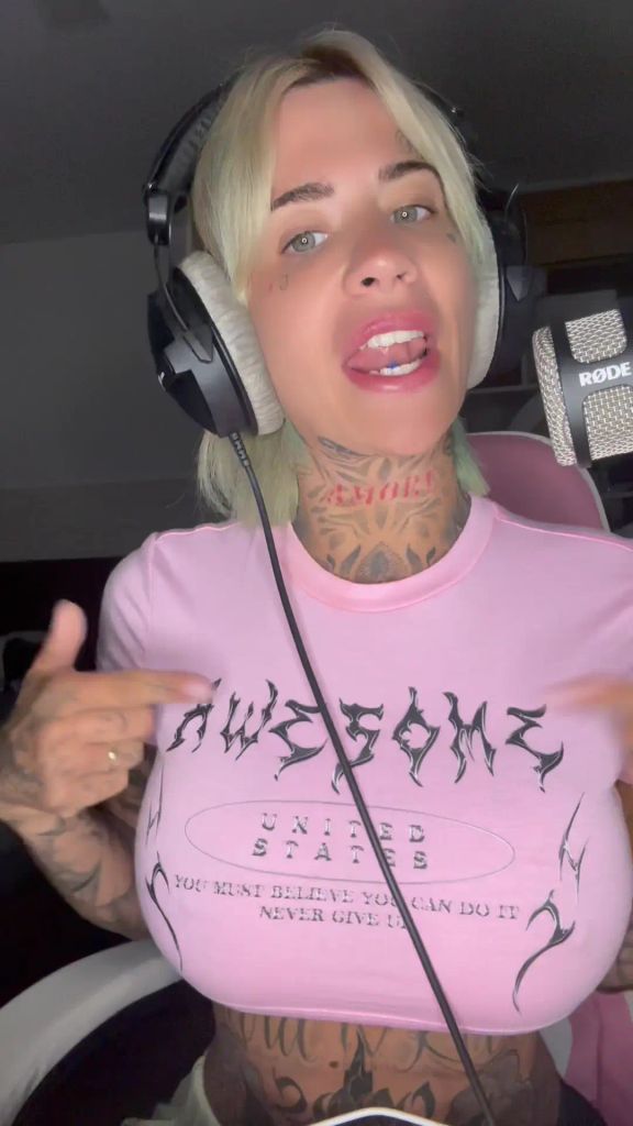 sexy foto nr. 1 von Webcam Show verpasst ?