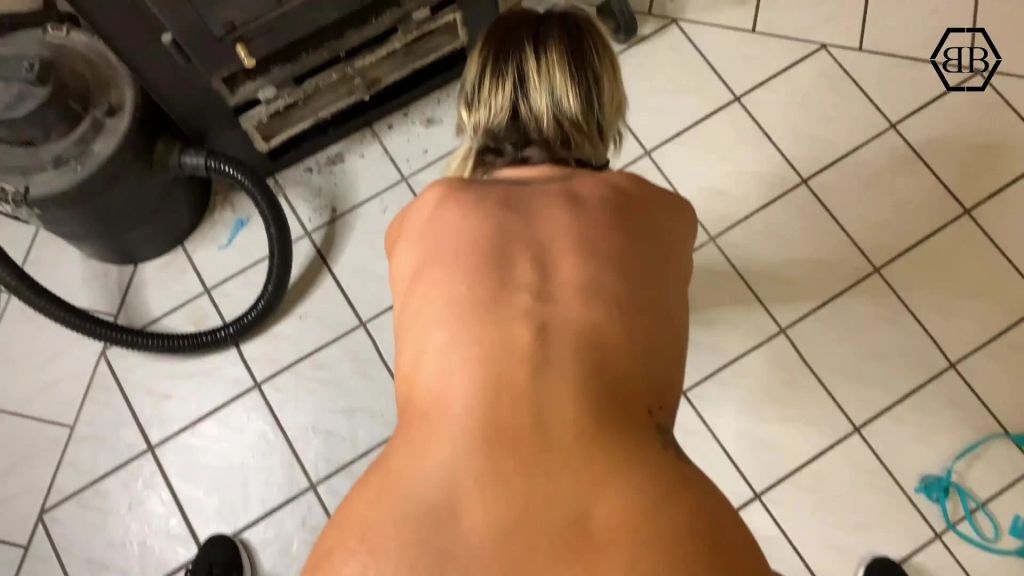 sexy foto nr. 4 von Vergebener Vater fickt mich in Pussy und ASS