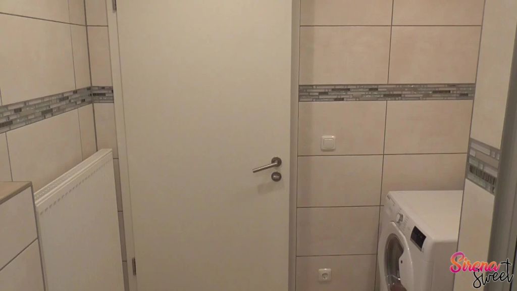 sexy foto nr. 1 von NOTLAGE – geiler Orgasmus nach dem Pissen
