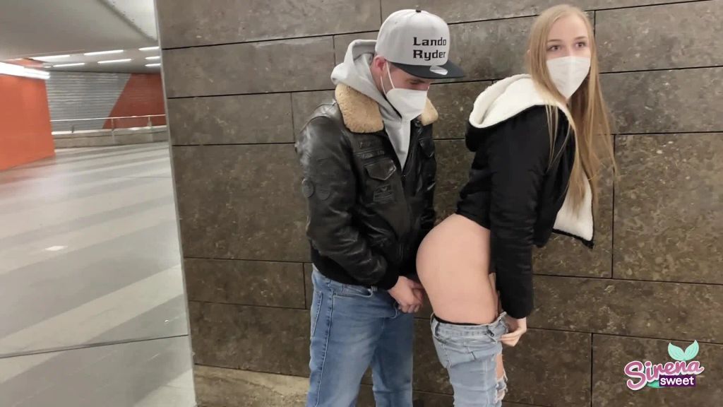 sexy foto nr. 7 von Mein krassester Public Fick