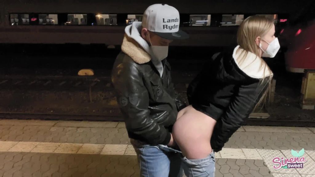 sexy foto nr. 10 von Mein krassester Public Fick