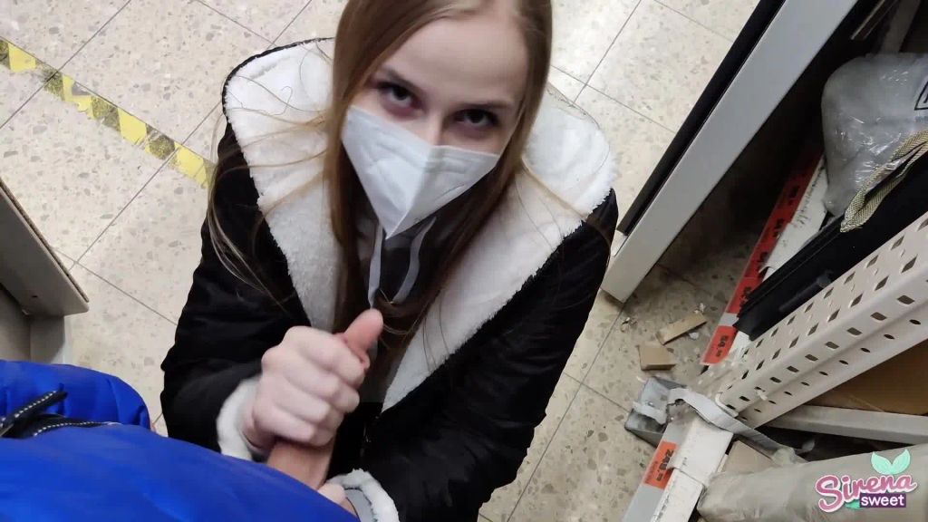 sexy foto nr. 3 von Mitten im Baumarkt