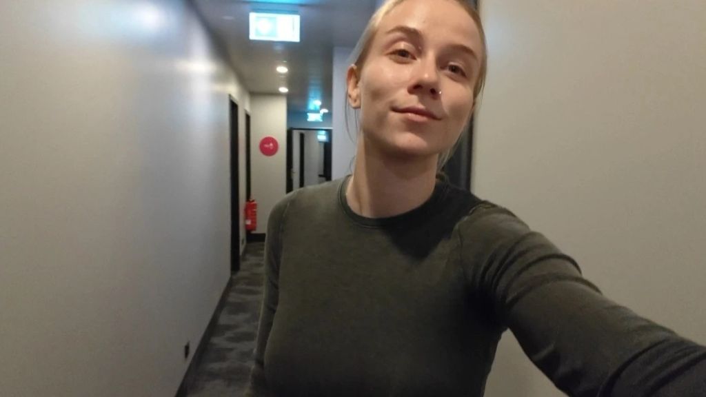 sexy foto nr. 10 von Hotelzimmer Einweihnung Part 1 Bett ''entjungfern''