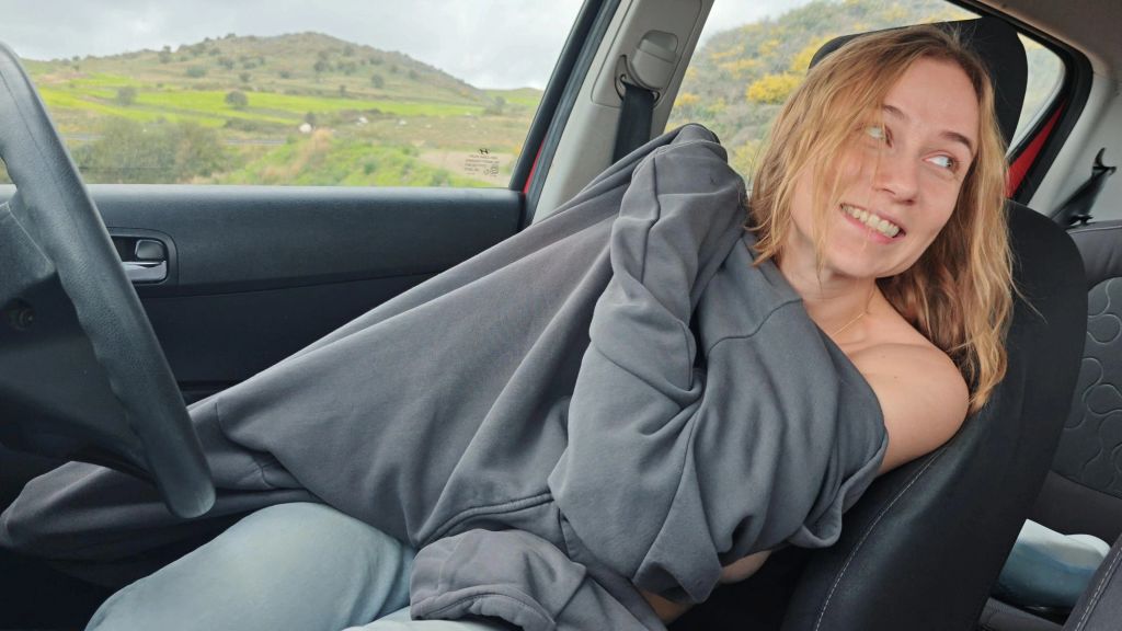 sexy foto nr. 10 von Notgeile Quickie Aktion im Auto - Haben sie mich gesehen?!