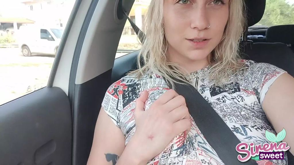 sexy foto nr. 1 von Auf der Fahrt zur Familienfeier geil geworden!