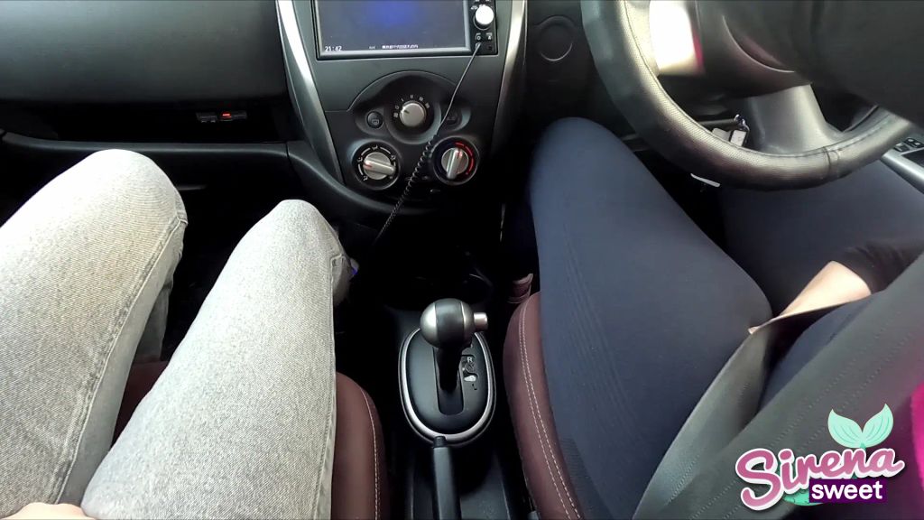 sexy foto nr. 4 von Er bringt uns extrem zum Orgasmus!