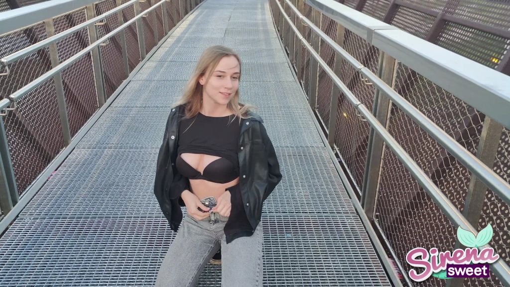 sexy foto nr. 4 von Frech und Spontan! Public gefingert!