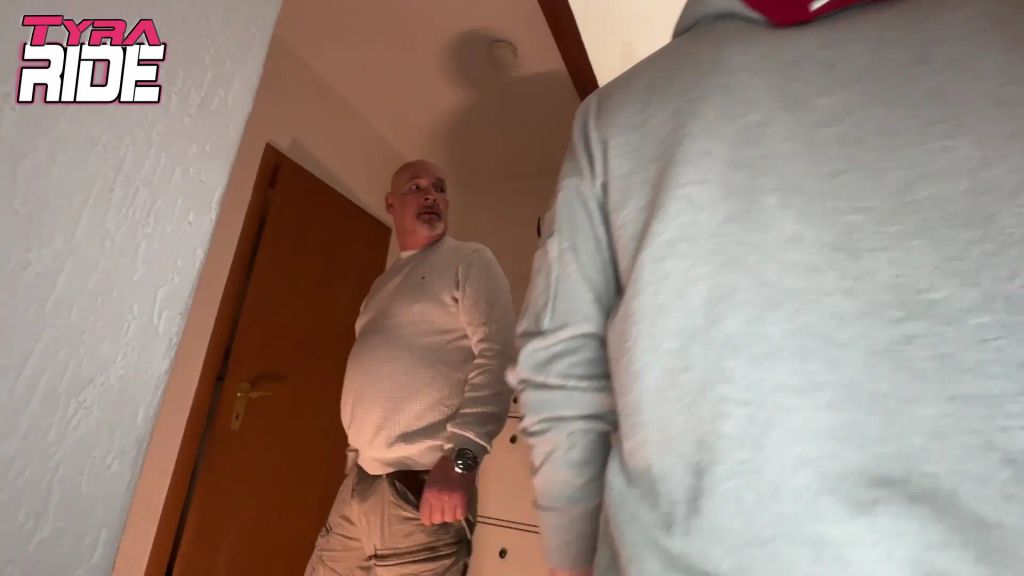 sexy foto nr. 1 von Mein 1. GANGBANG! EgonKowalski & 3 Votzen und 3 Schwänze !!