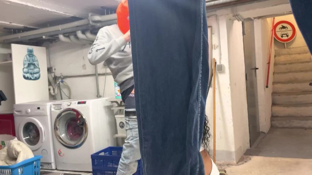 sexy foto nr. 7 von VOYEUR SCHAUT HEIMILICH ZU WIE MEIN NACHBAR MICH FICKT!