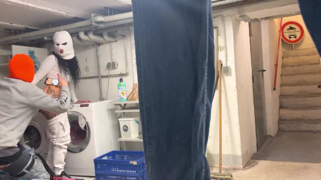sexy foto nr. 10 von VOYEUR SCHAUT HEIMILICH ZU WIE MEIN NACHBAR MICH FICKT!