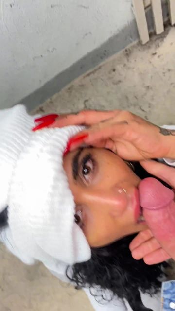 sexy foto nr. 7 von EINBRECHER MIT STURMMASKE FICKT MEIN MAUL XX MEINE PUSSY!!