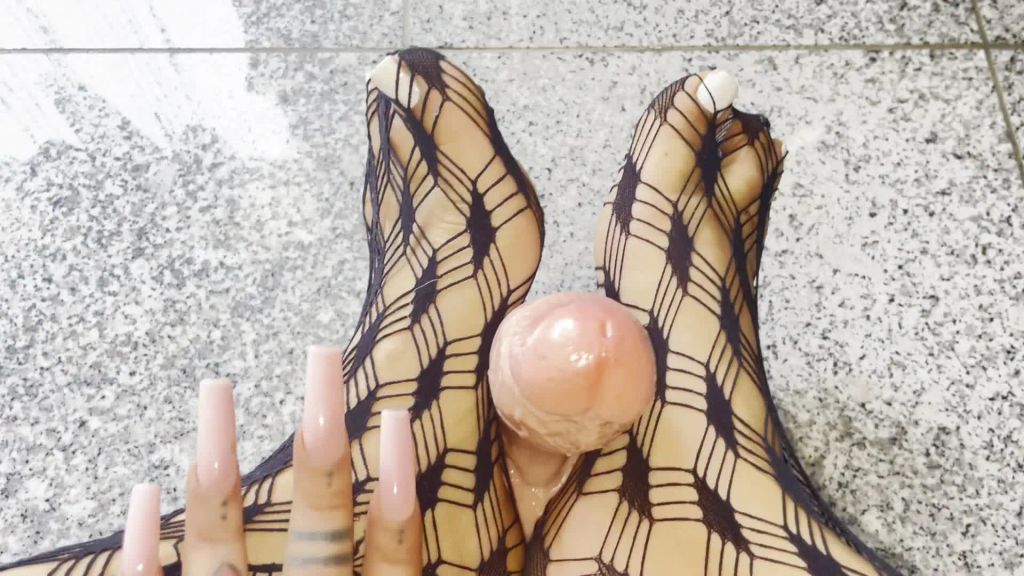 sexy foto nr. 1 von EXTREM VERSAUTER FOOTJOB!!!!!!!