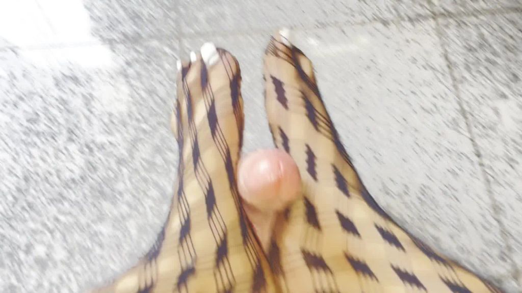 sexy foto nr. 2 von EXTREM VERSAUTER FOOTJOB!!!!!!!