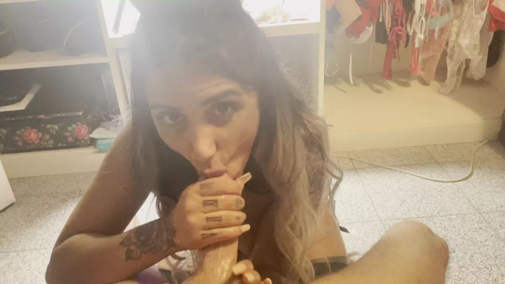 sexy foto nr. 9 von PRIVATE AUFNAHME EXTREM DEEPROTH!!!