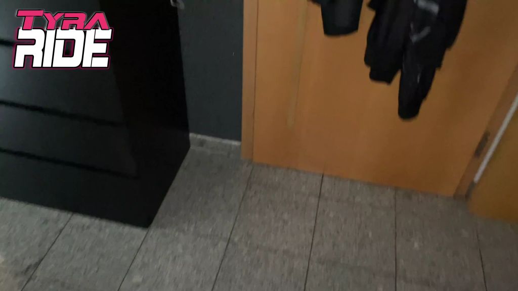 sexy foto nr. 1 von Nachbar FREMDGEFICKT!! Ehe Frau schläft neben An !!