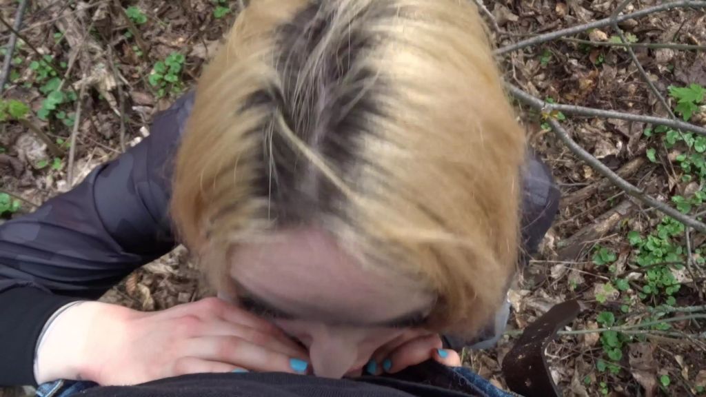 Vorschaubild 9 zum Video „Outdoor Blowjob“