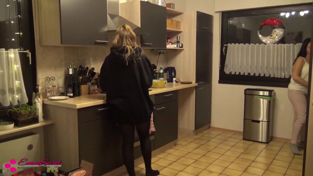 sexy foto nr. 1 von CREAMPIE!Notgeiler Ehemann fickt mich AO! Seine Frau nebenan