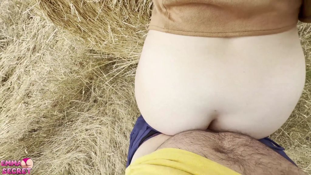 sexy foto nr. 5 von Cowgirl Fotze im Kornfeld! Wildes Outdoor Ficken!