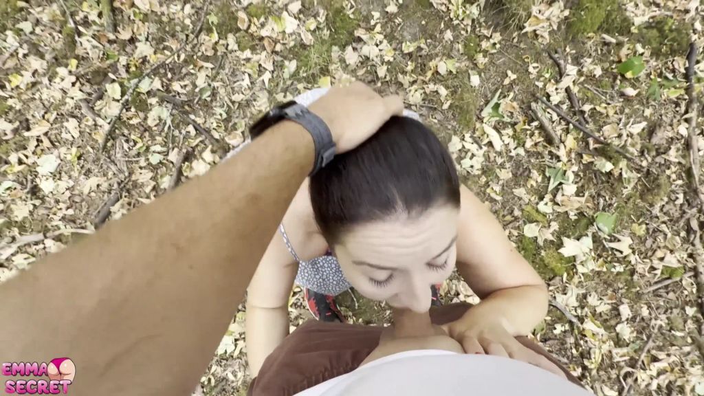 sexy foto nr. 4 von PUBLIC FICK an der Bushaltestelle – Fremder fickt mich hart!