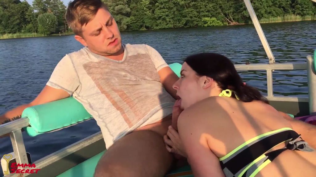 sexy foto nr. 5 von OMG! PUBLICFICK mitten auf dem See! Und jeder sieht es!