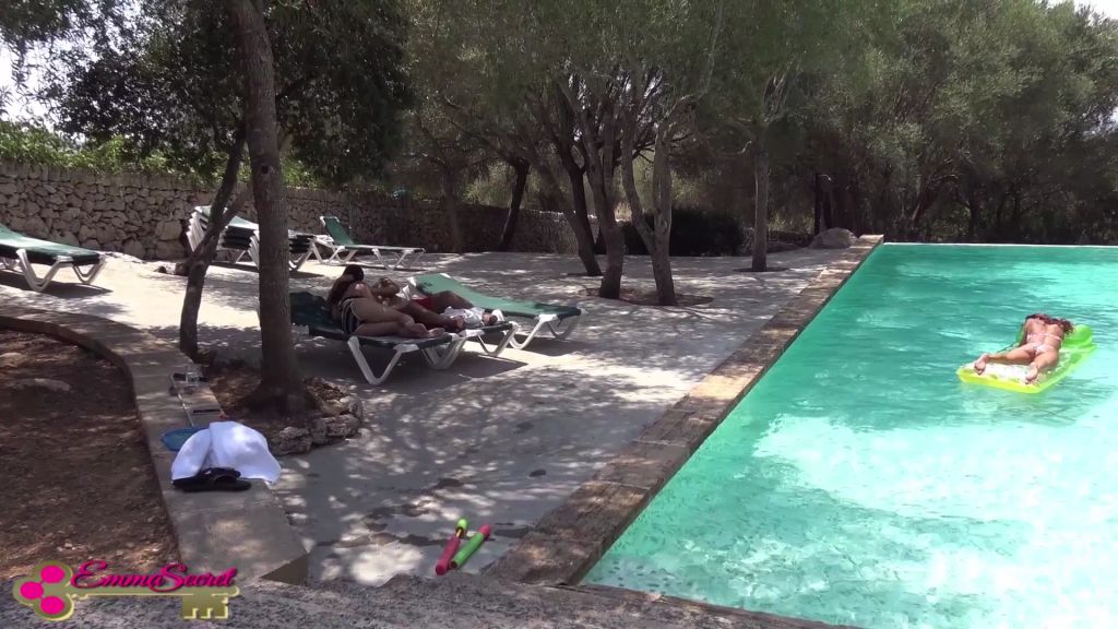 sexy foto nr. 1 von Zu notgeil?! Urlaubs DREIER am POOL!