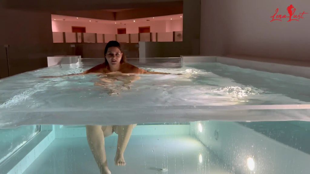 sexy foto nr. 8 von Privat und geil am Pool besorgt!