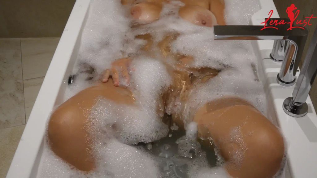 sexy foto nr. 6 von Nass und geil! Badespaß mit Orgasmus