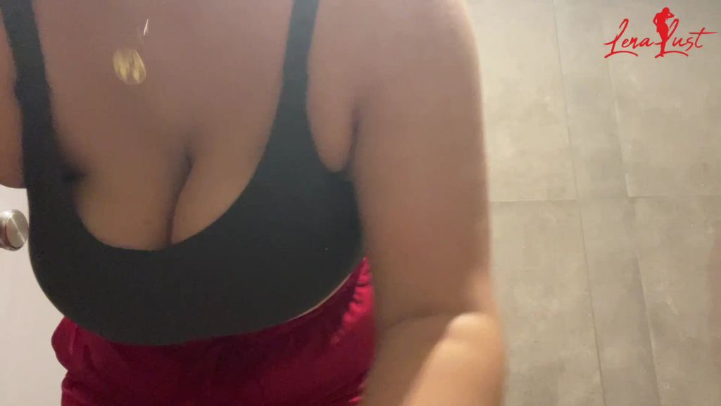 sexy foto nr. 9 von In öffentlicher Umkleide besorgt! Puplic - Dusche