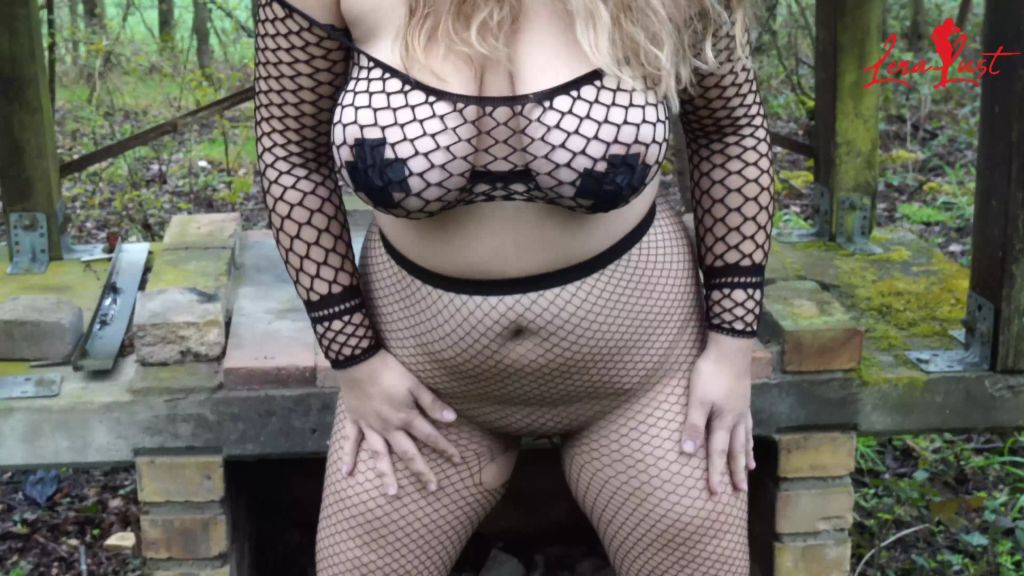 sexy foto nr. 8 von Lena's erster Outdoordreh in 2023