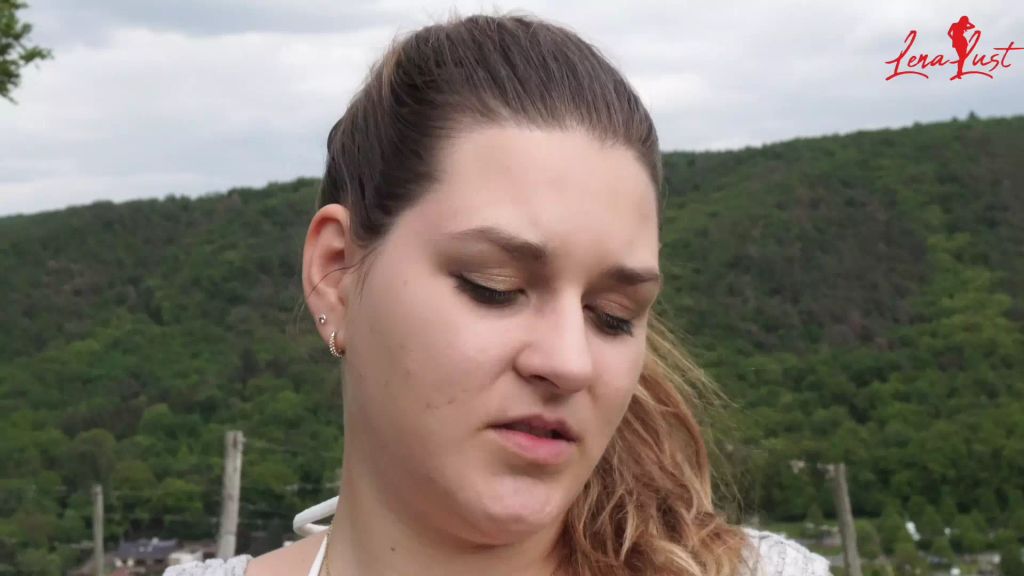 sexy foto nr. 3 von Heiße Pause beim Spaziergang