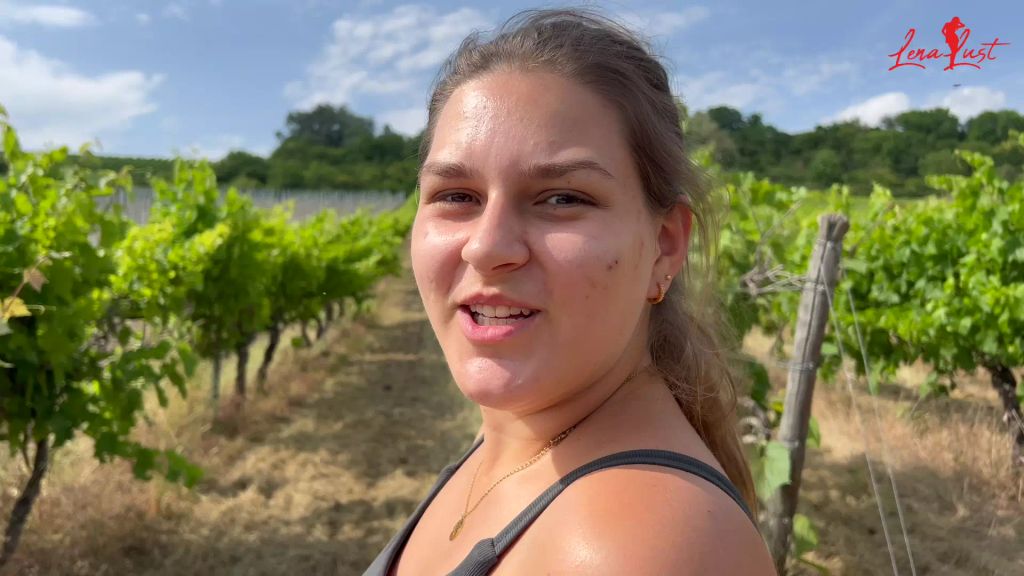 sexy foto nr. 2 von Schnelles kleines Geschäft in der Natur