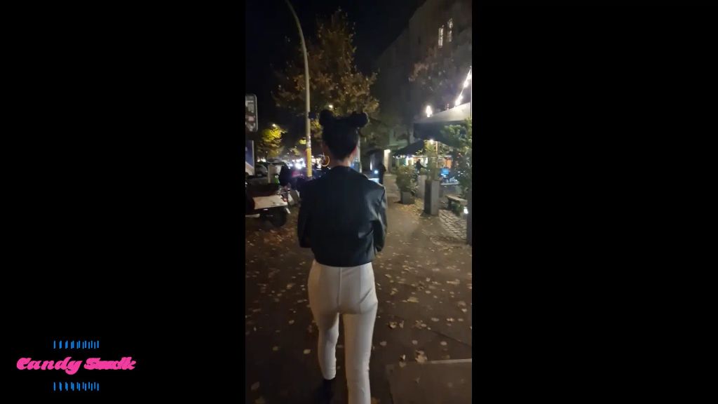 sexy foto nr. 1 von Geiler Straßenpiss in Berlin