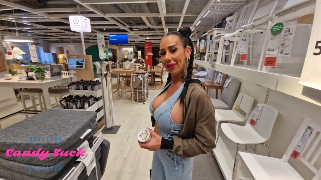 sexy foto nr. 1 von Fan erkennt mich beim shoppen und darf mich dann poppen