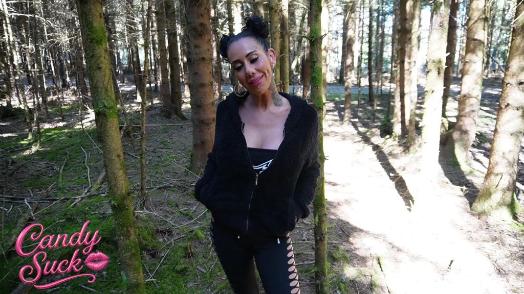 sexy foto nr. 2 von Todes Creepy....Notgeil im wald, Ficken statt wixxen